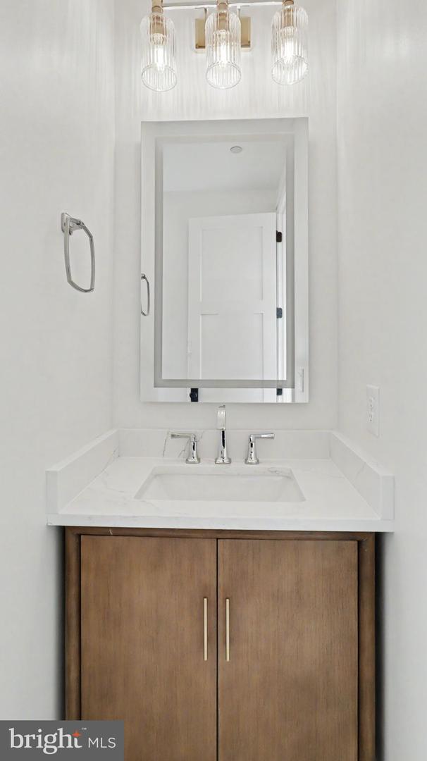 121 N West St Property Photo 69