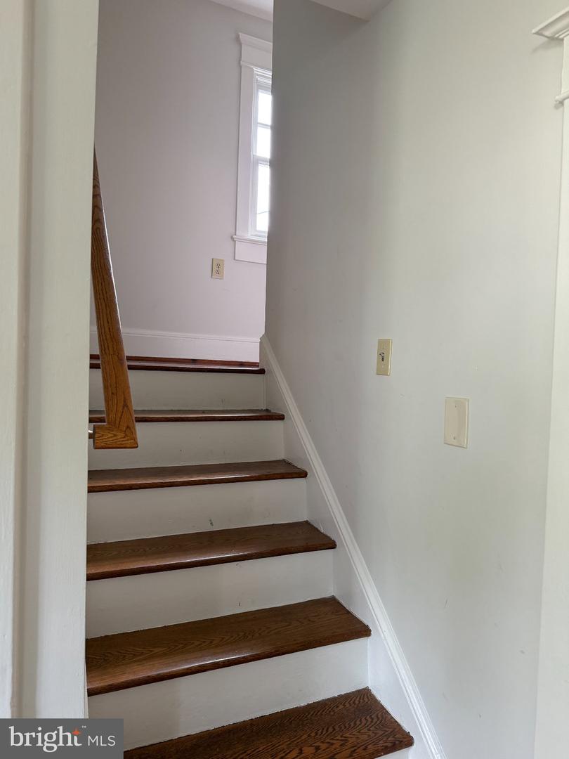 2809 Holly St Property Photo 8