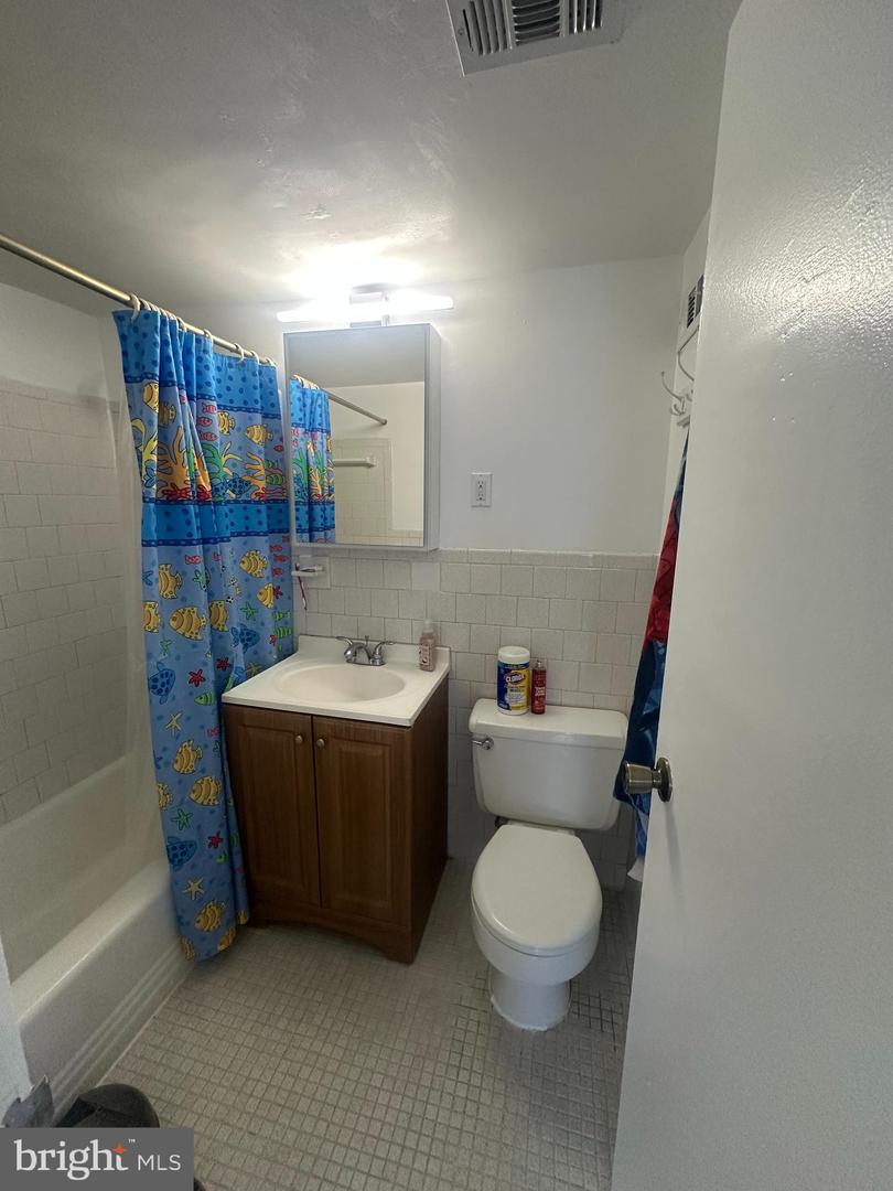 5801 Quantrell Ave #402 Property Photo 3