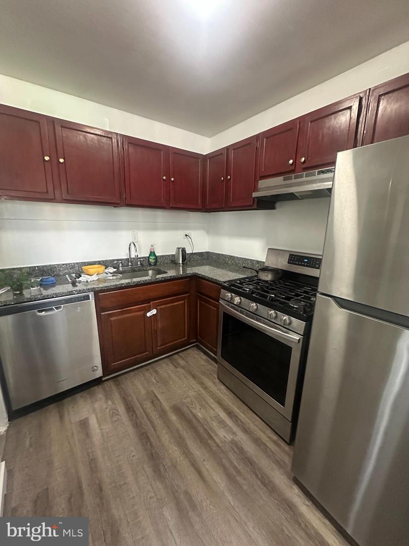 5801 Quantrell Ave #402 Property Photo 7