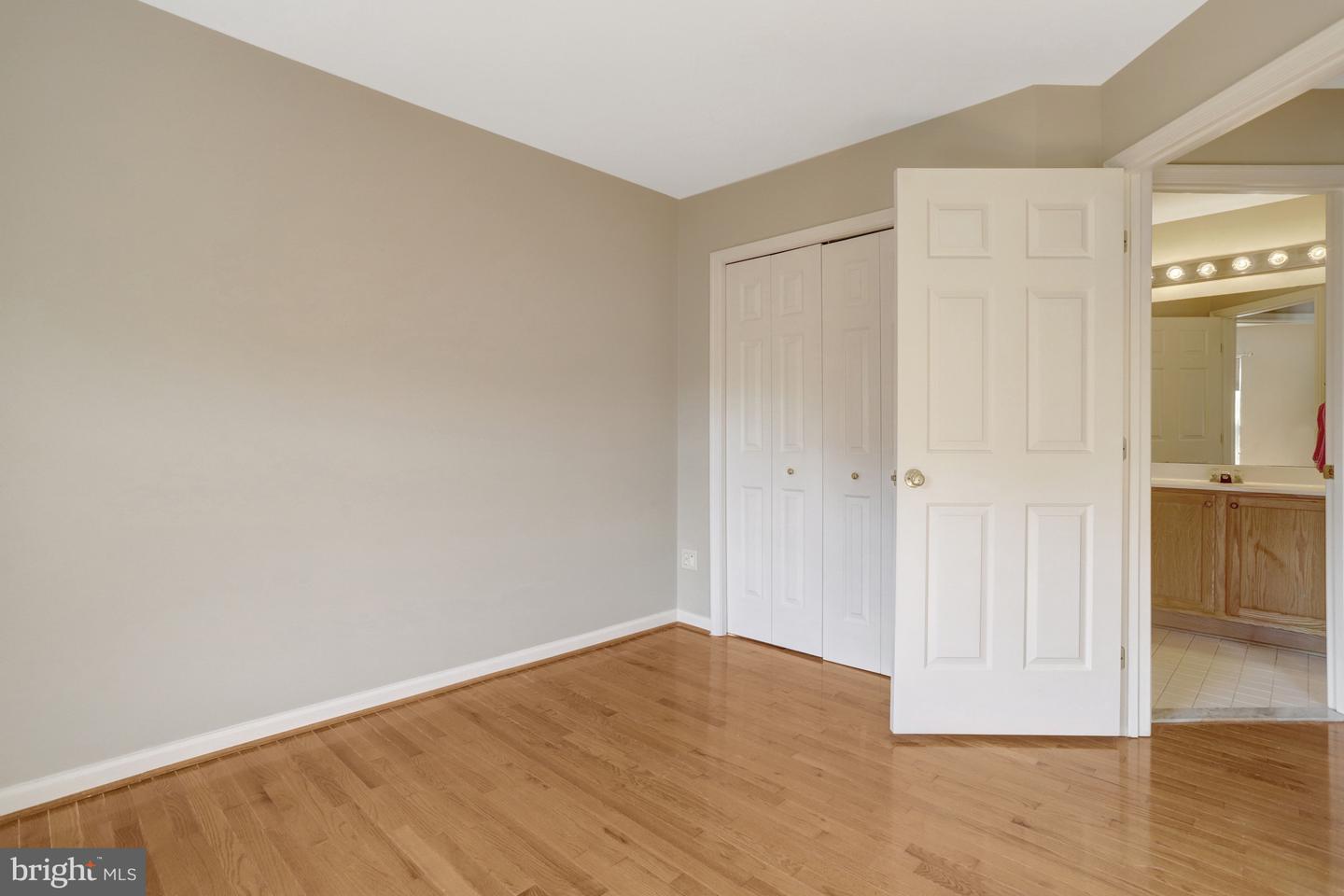 5033 Murtha St Property Photo 34