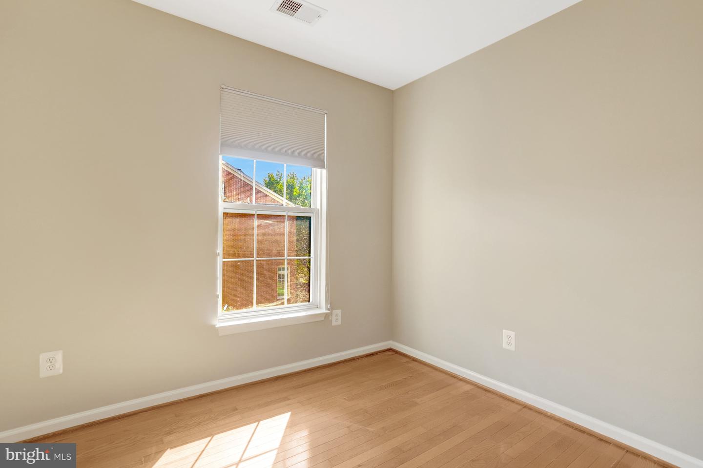 5033 Murtha St Property Photo 35