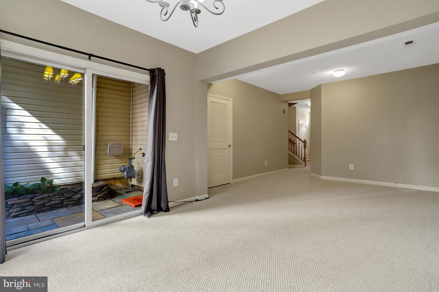 5033 Murtha St Property Photo 46