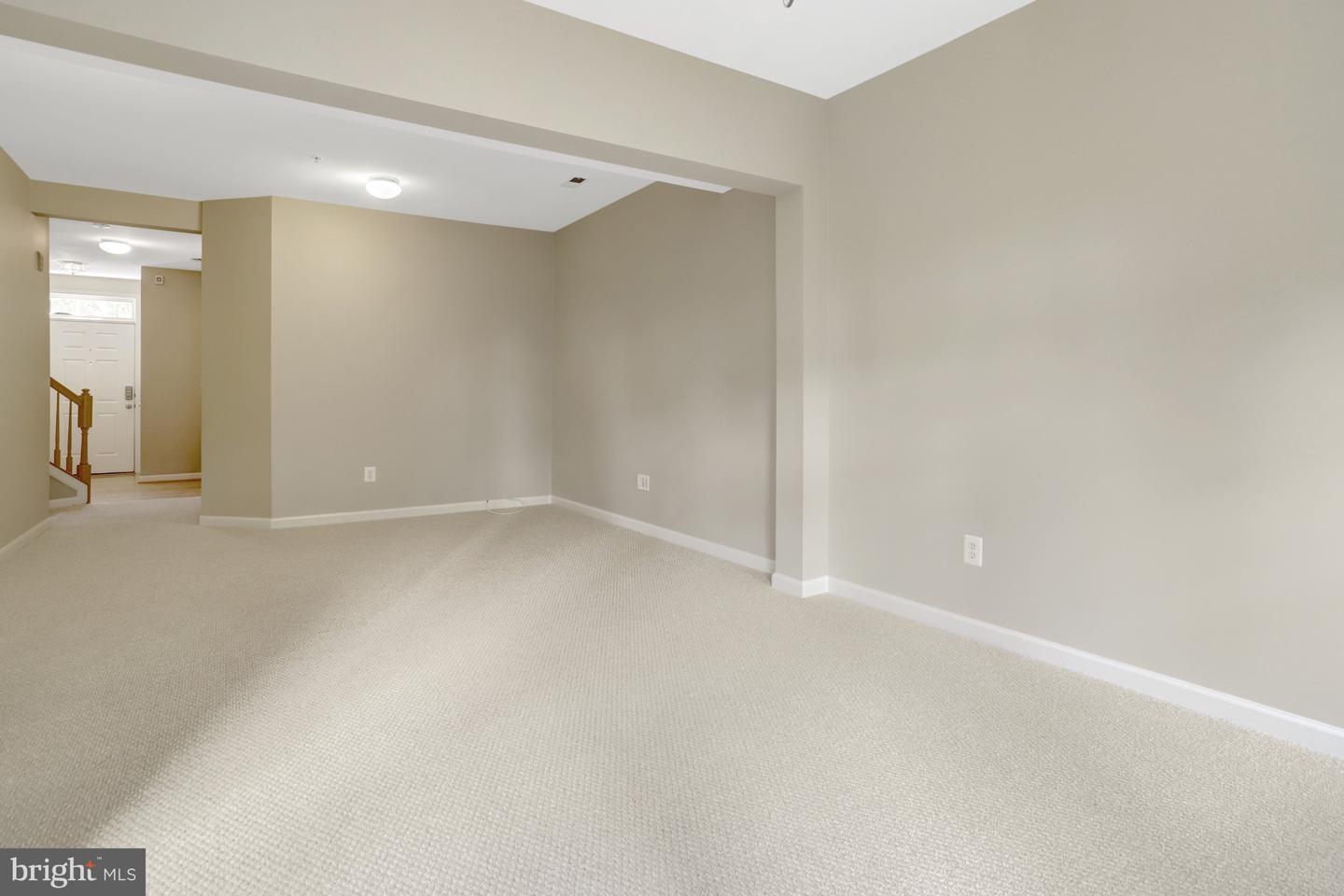 5033 Murtha St Property Photo 47