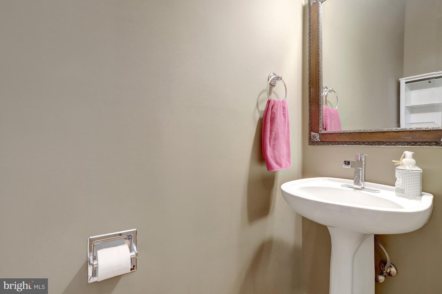 5033 Murtha St Property Photo 49