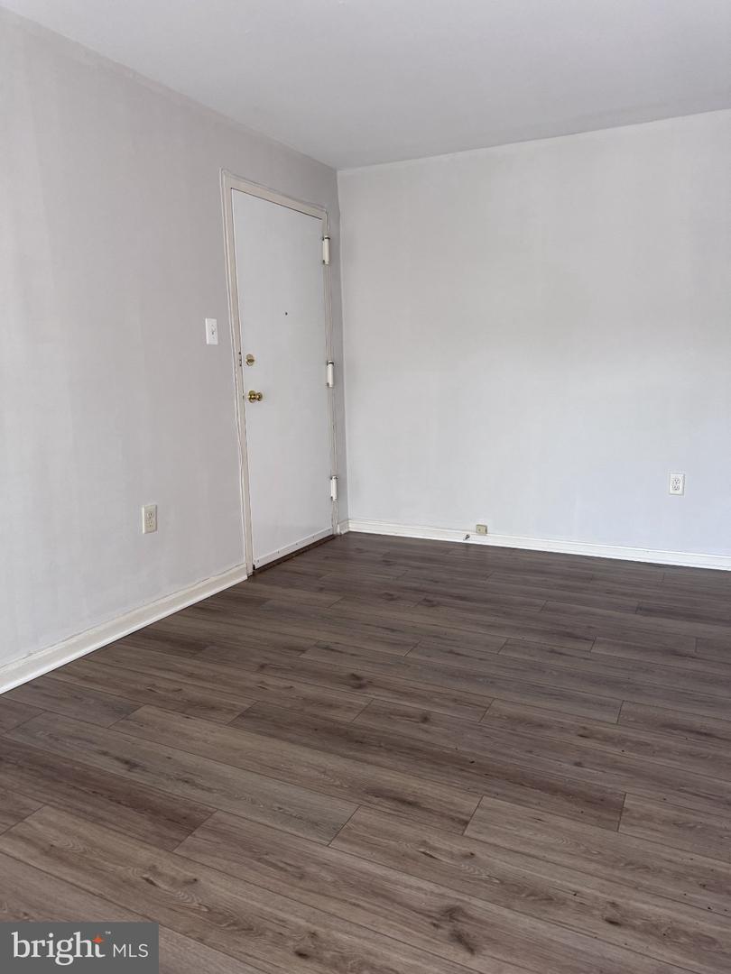 5929 Quantrell Ave #204 Property Photo 2