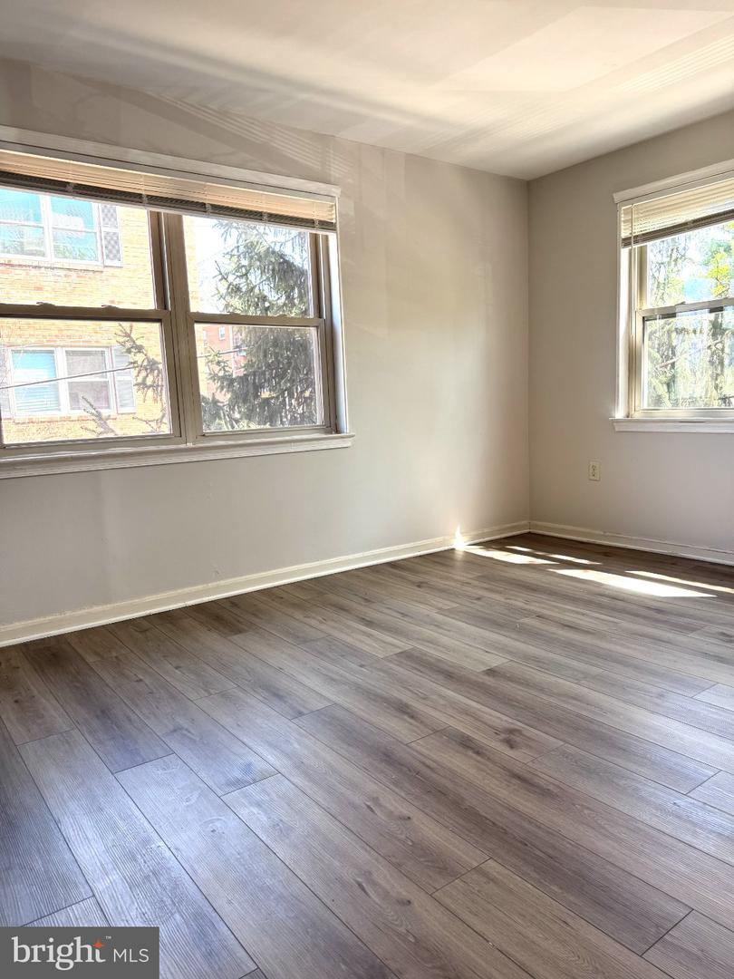 5929 Quantrell Ave #204 Property Photo 7