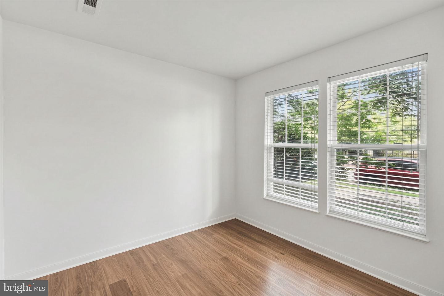 1335 Argall Pl Property Photo 5