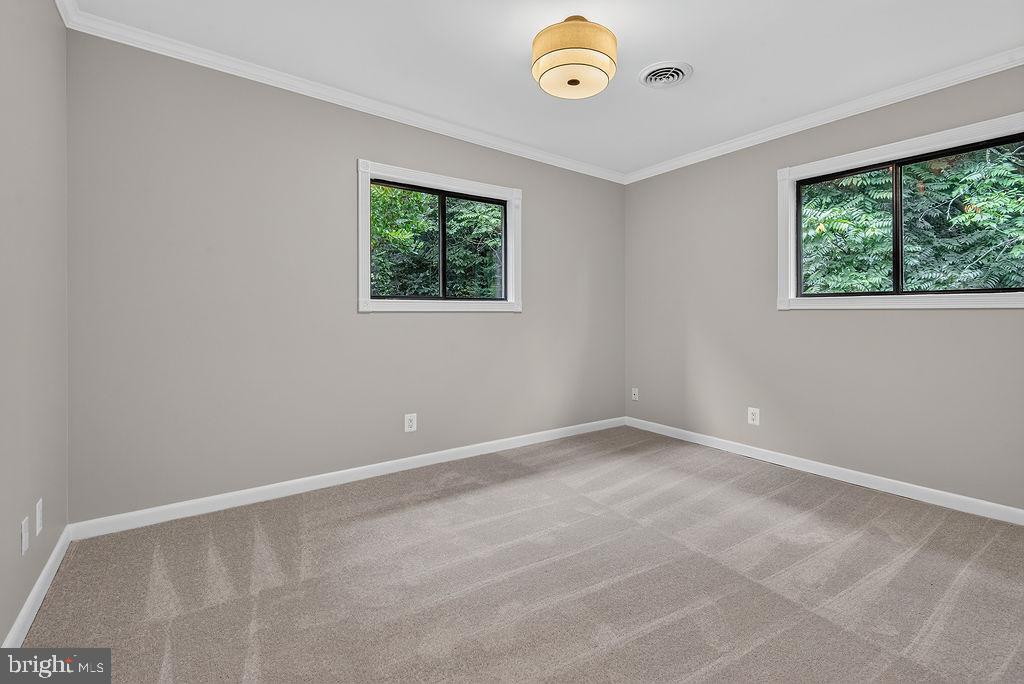 202 Skyhill Rd #8 Property Photo 32