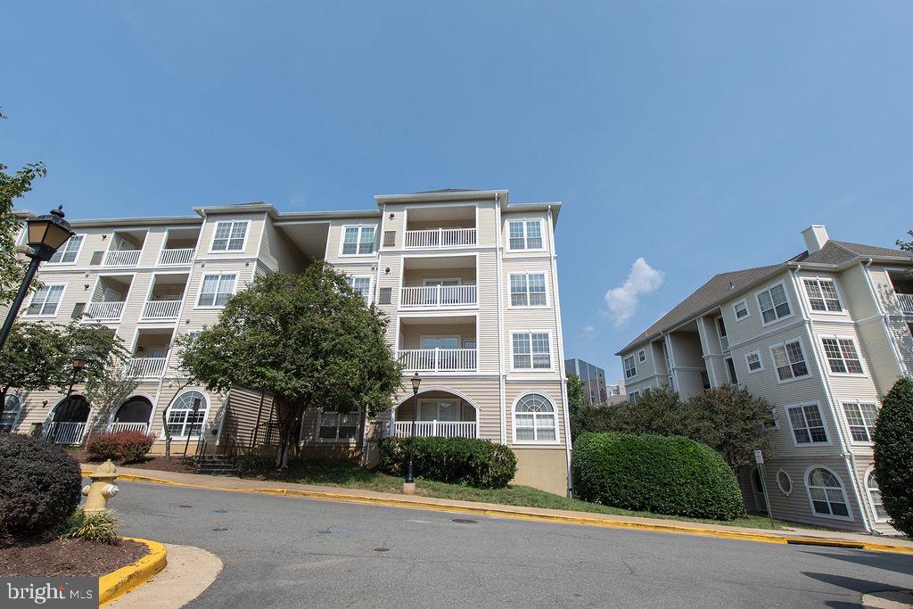4550 STRUTFIELD LN #2115 Property Photo 1