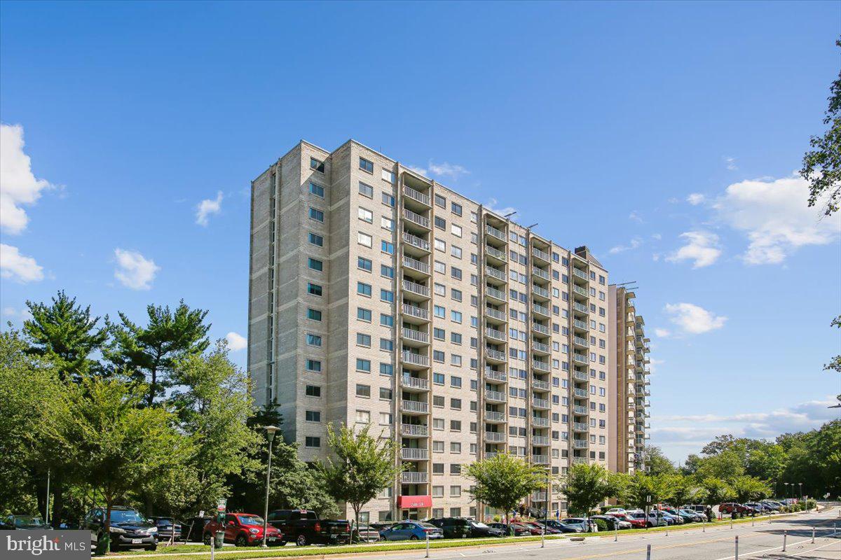 2500 N VAN DORN ST #810 Property Photo 1