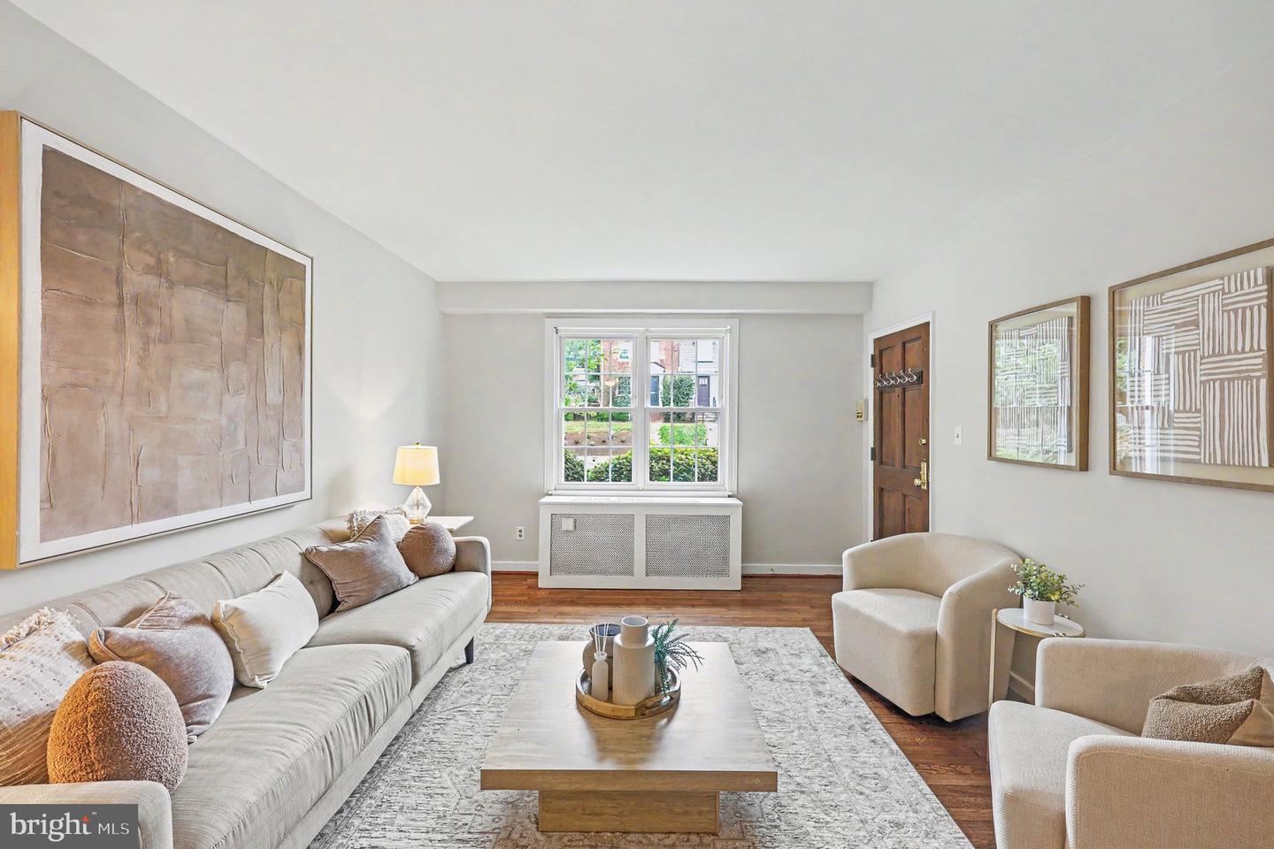 211 E Glebe Rd #d Property Photo 6