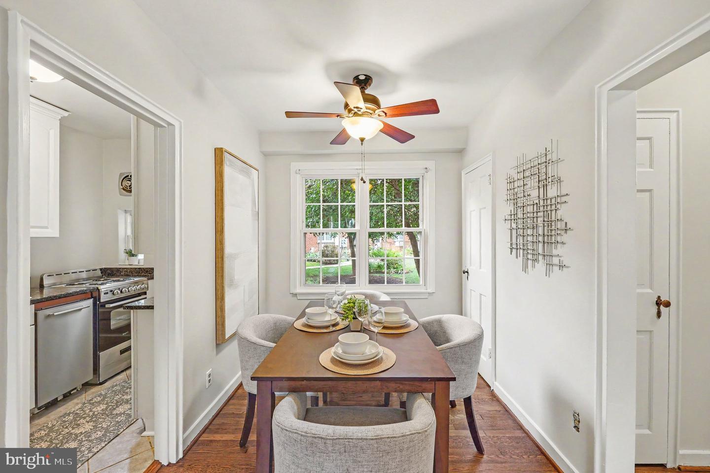 211 E Glebe Rd #d Property Photo 8