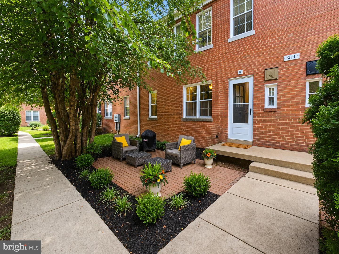 211 E Glebe Rd #d Property Photo 20