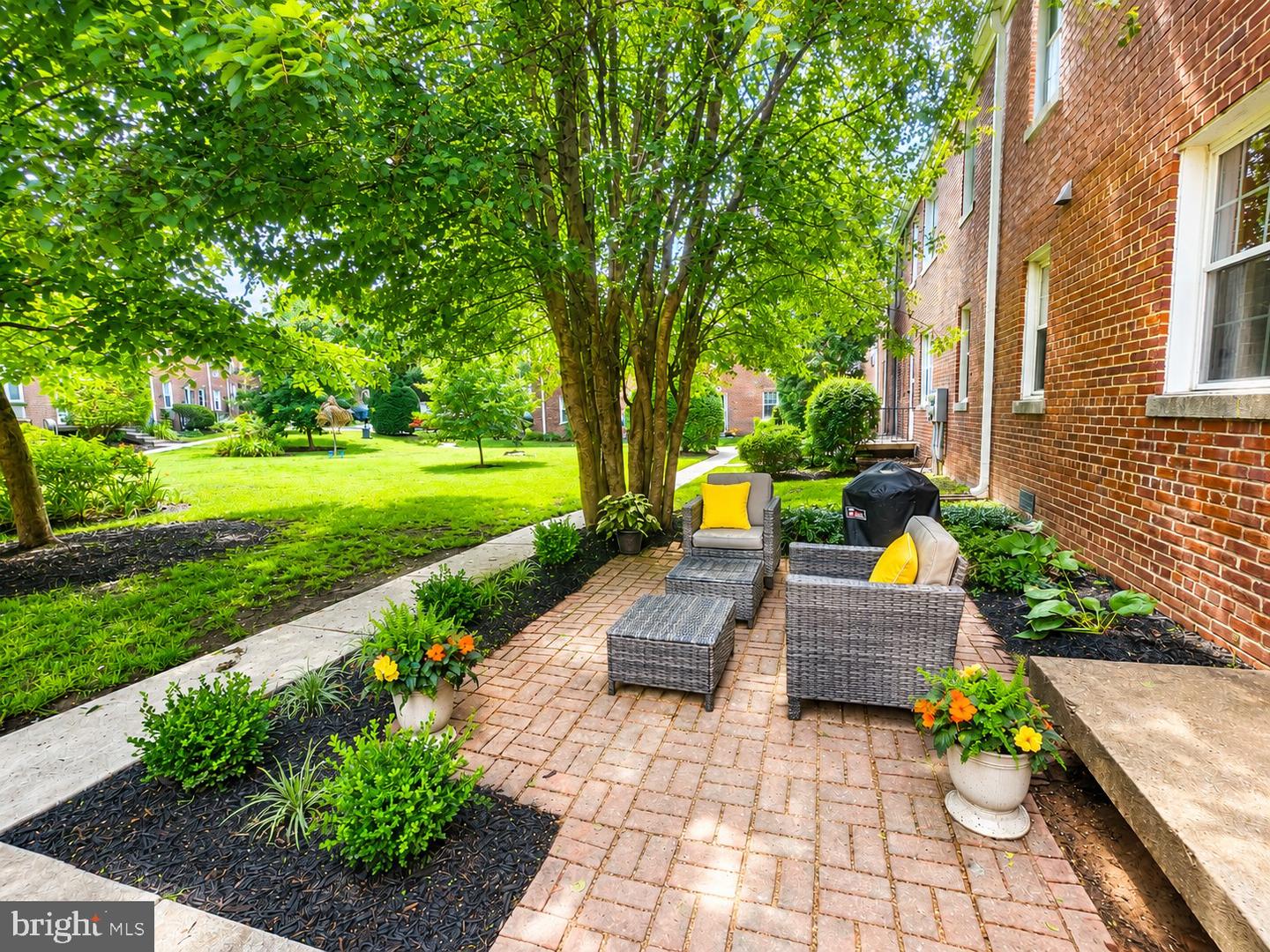 211 E Glebe Rd #d Property Photo 21
