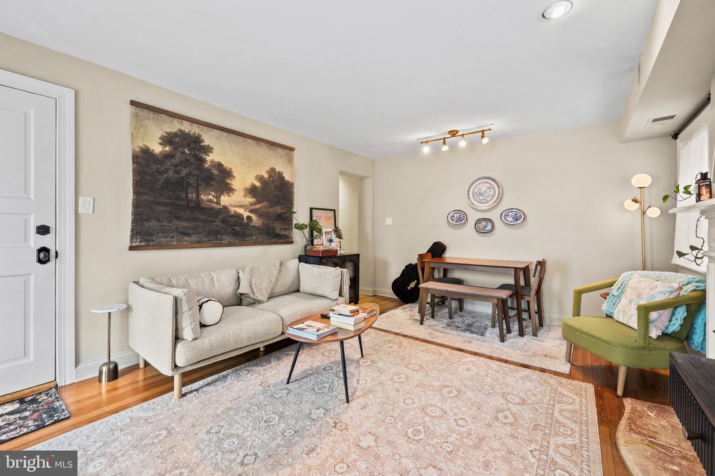 810 Queen St Property Photo 19