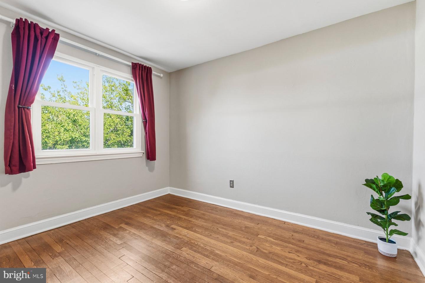 1722 Price St Property Photo 16
