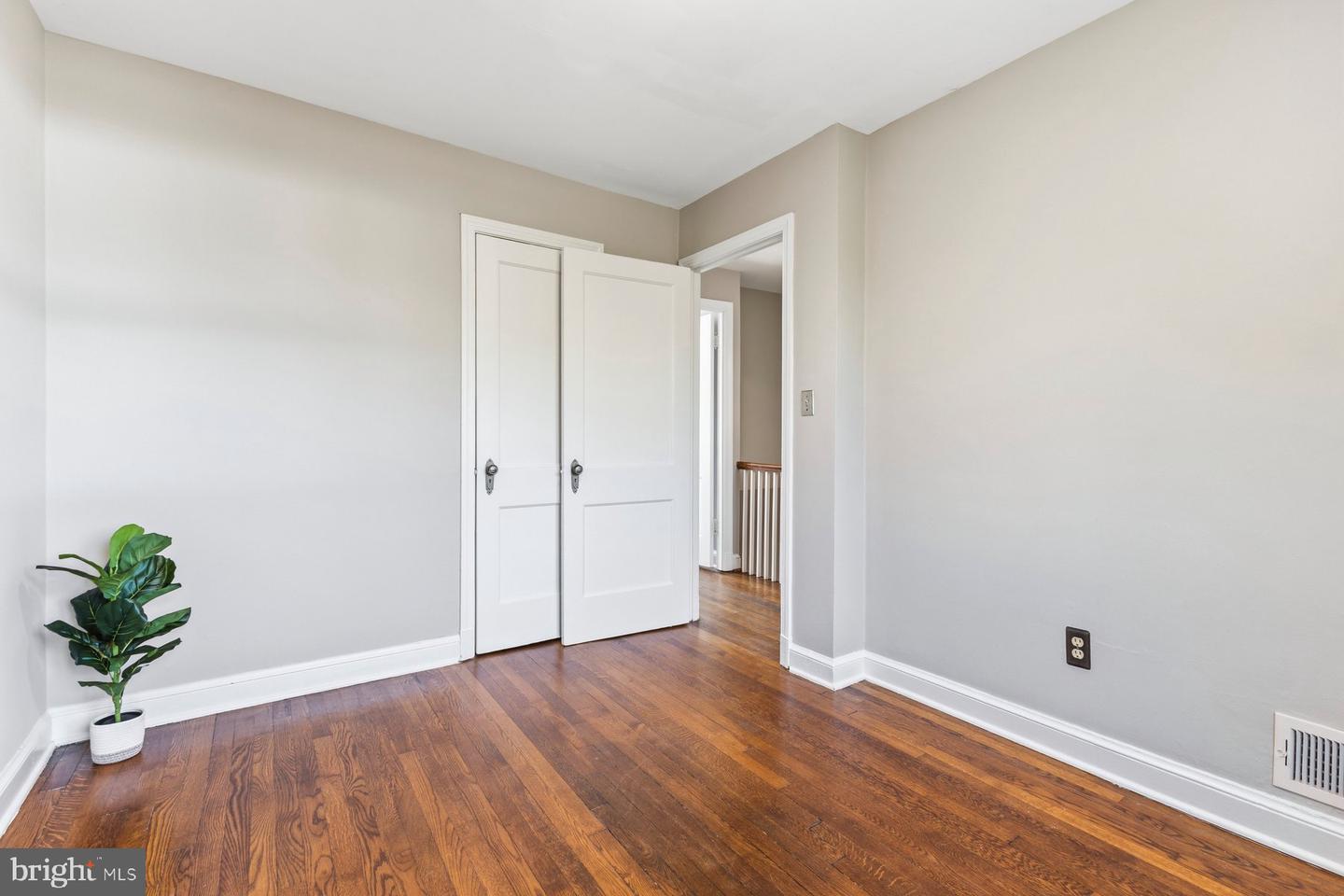 1722 Price St Property Photo 17