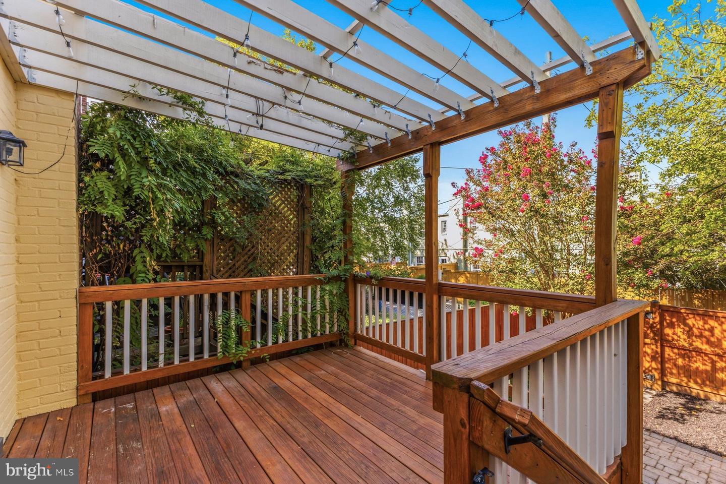 1722 Price St Property Photo 26