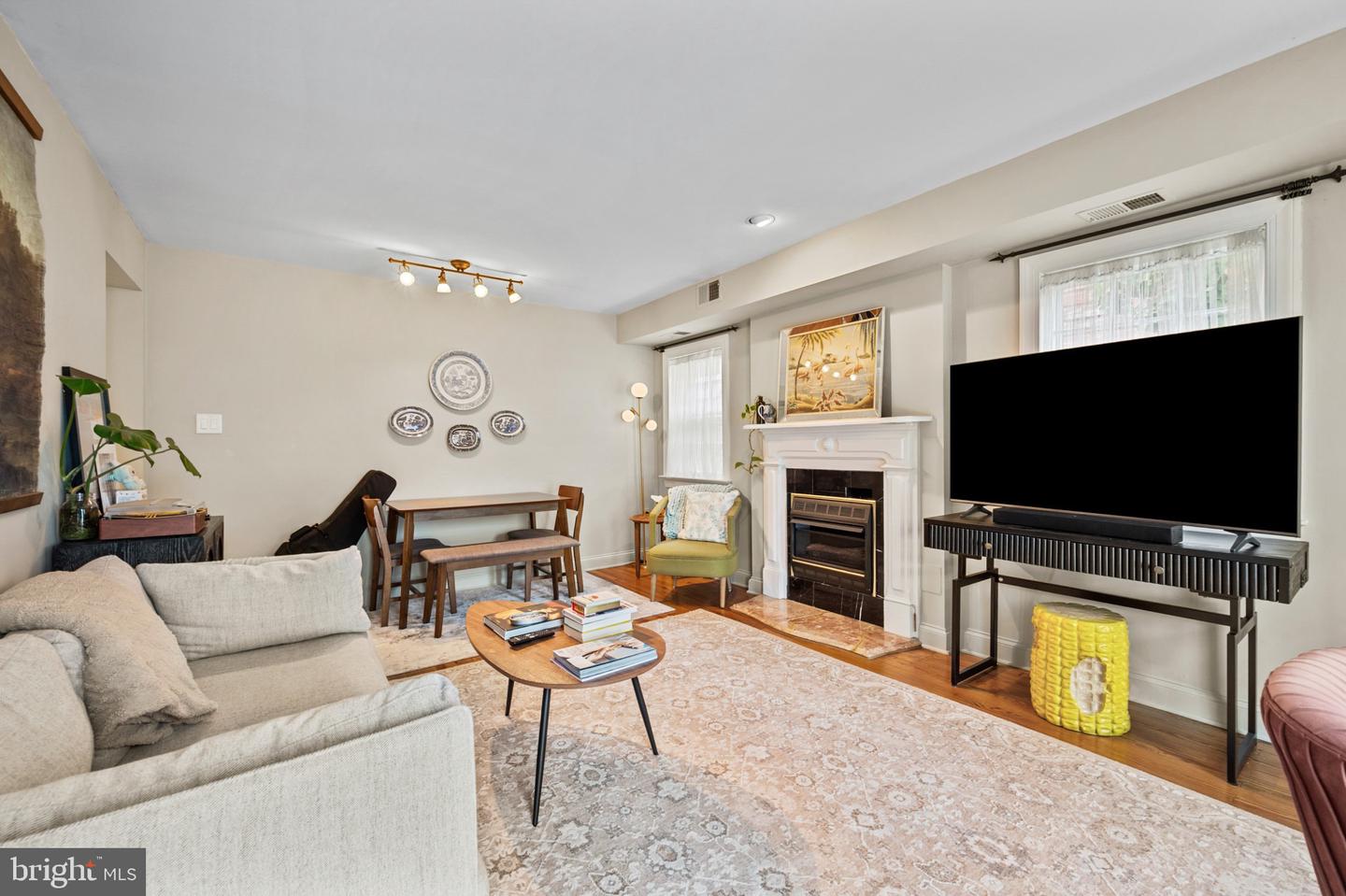 810 Queen St Property Photo 19