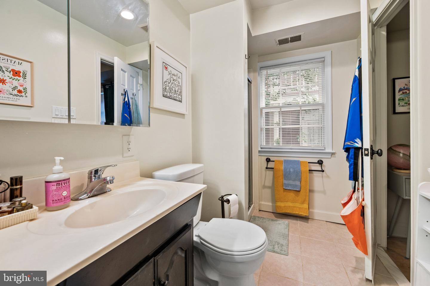 810 Queen St Property Photo 27