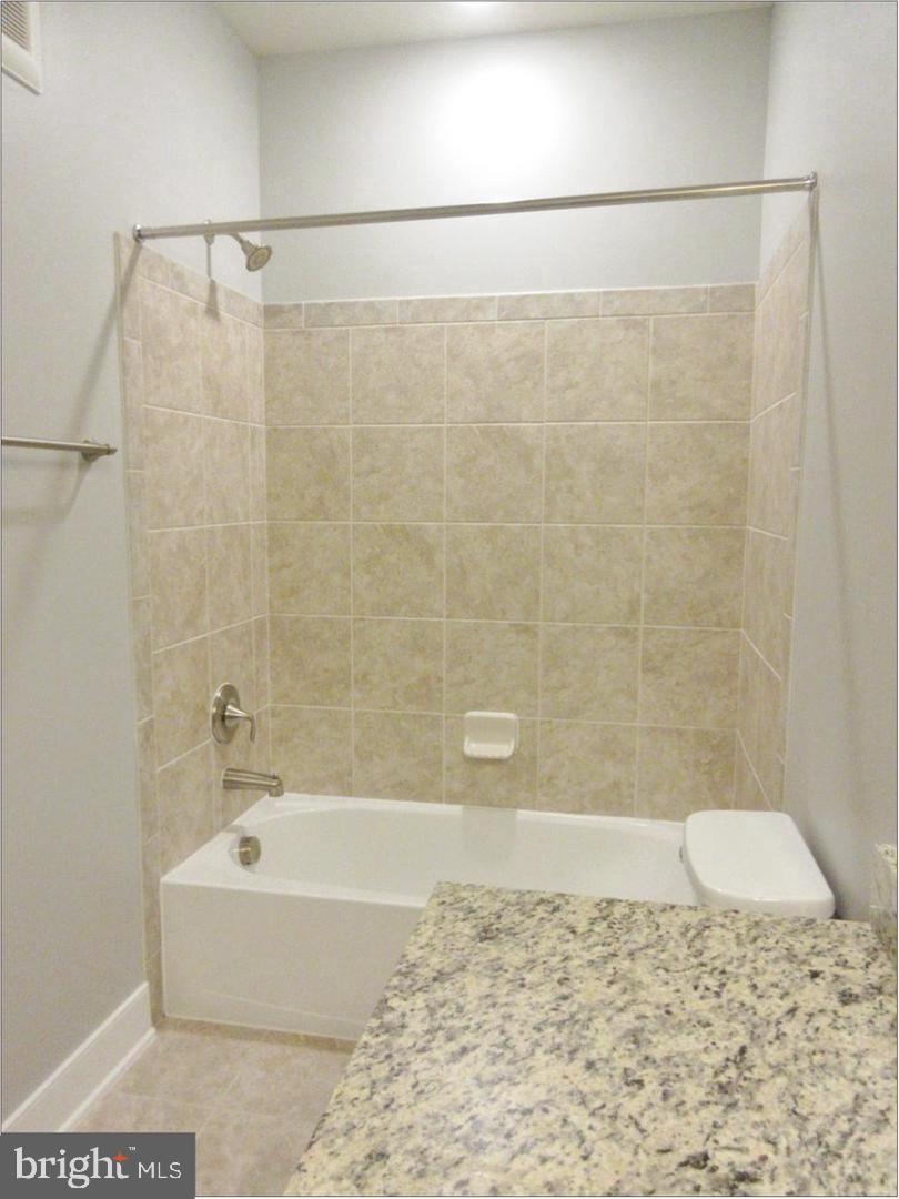 VAAX2065718 Property Photo 21