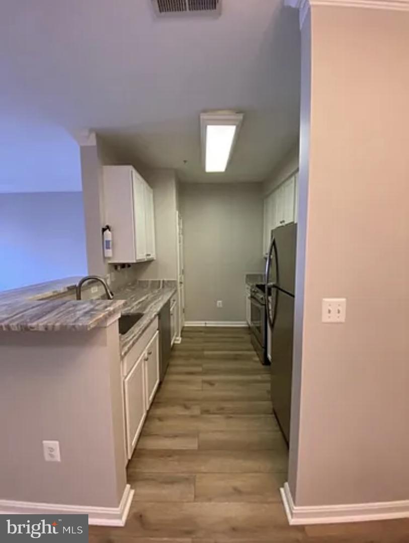 4854 Eisenhower Ave #347 Property Photo 6