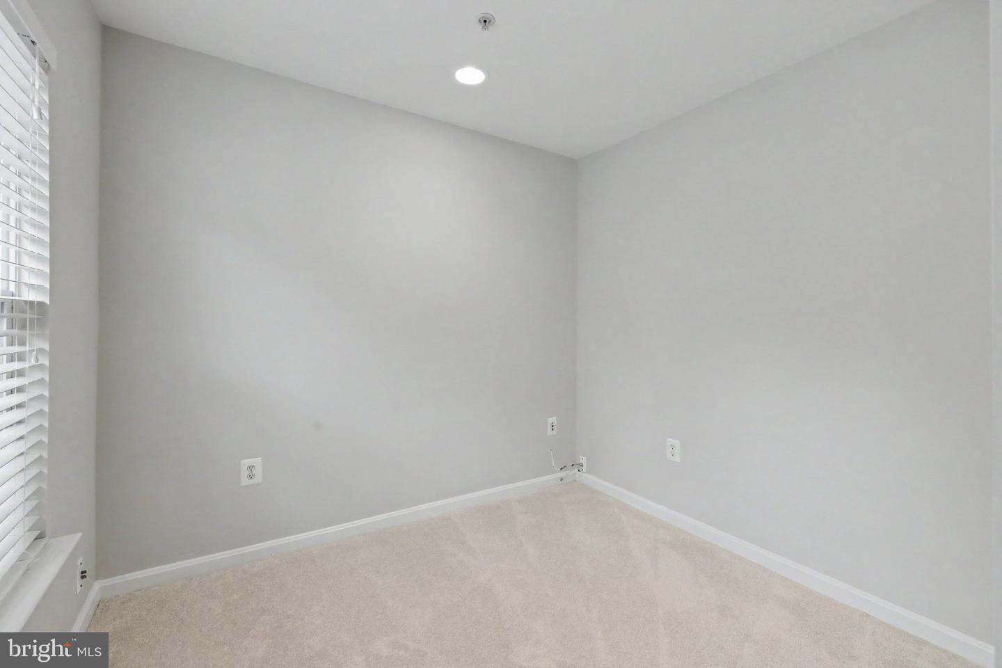 204 Martin Ln Property Photo 6