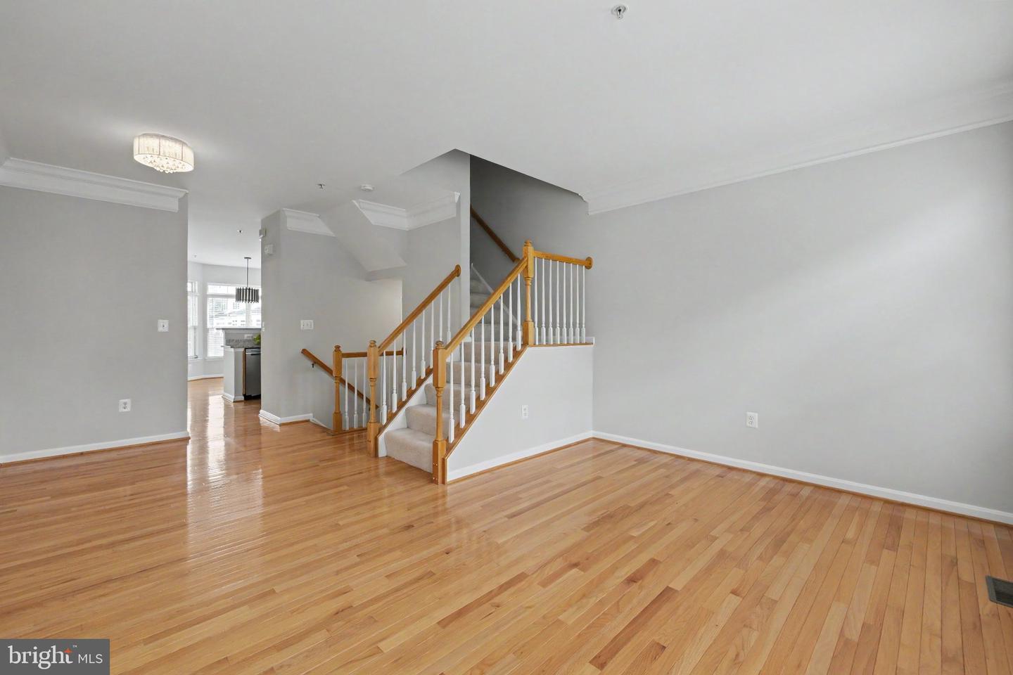 204 Martin Ln Property Photo 11