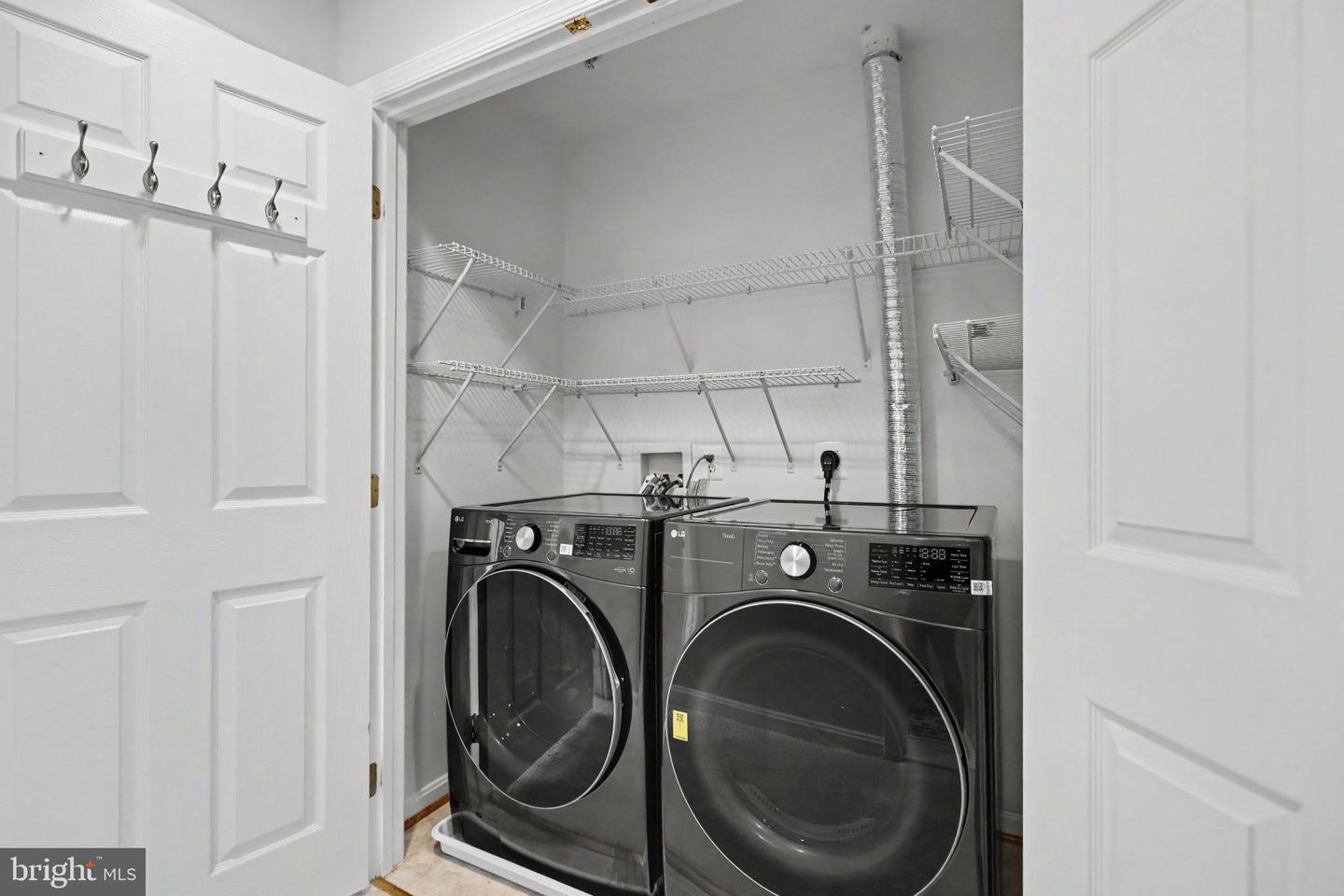 204 Martin Ln Property Photo 43