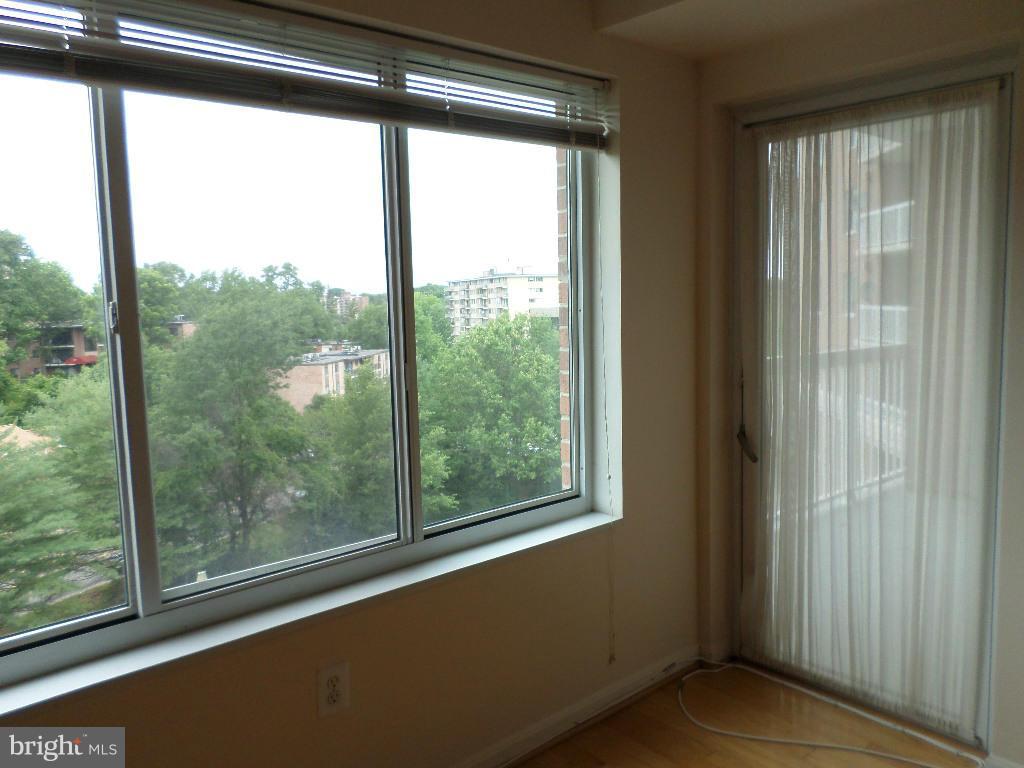 3101 Hampton Dr N #605 Property Photo 12