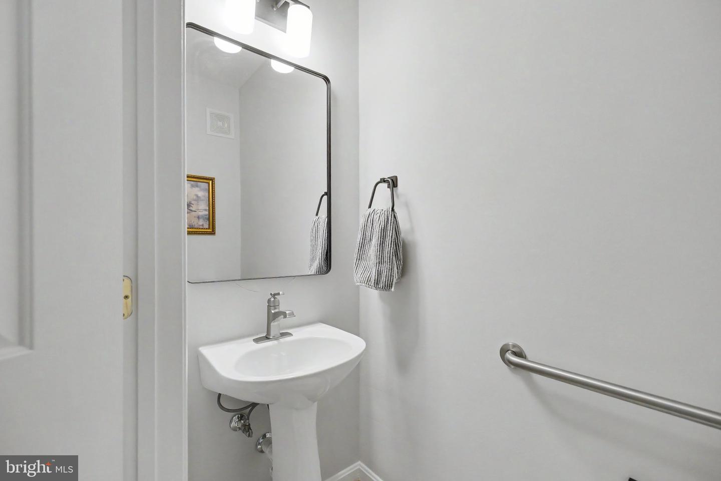 4950 Brenman Park Dr #203 Property Photo 39