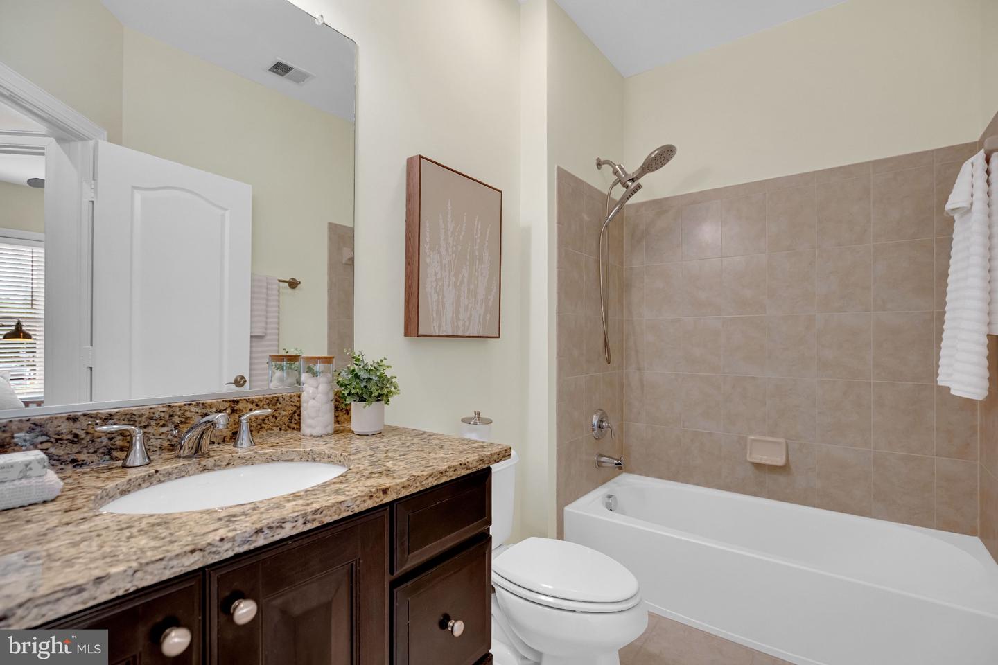 1722 Potomac Greens Dr Property Photo 37