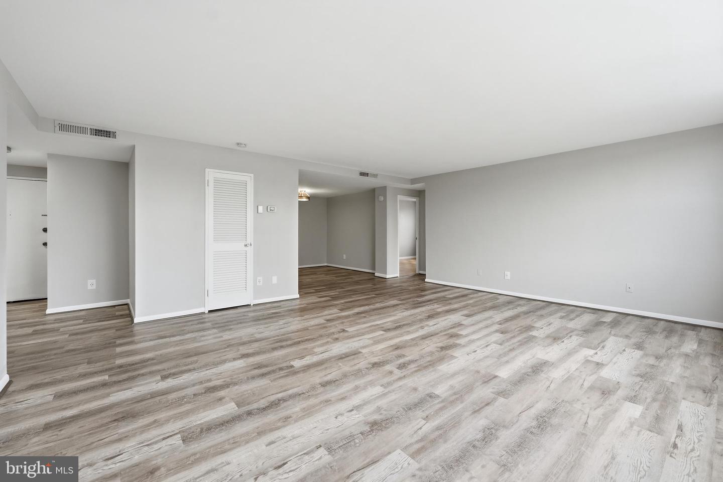 4600 Duke St #519 Property Photo 8