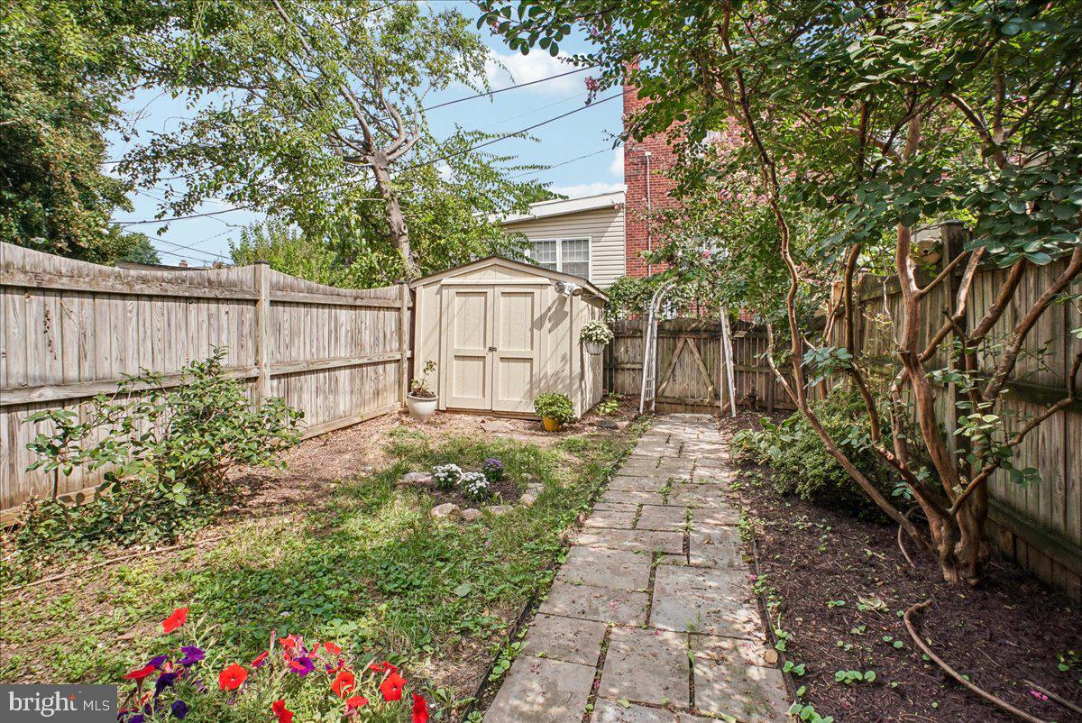 1803 Leslie Ave Property Photo 20