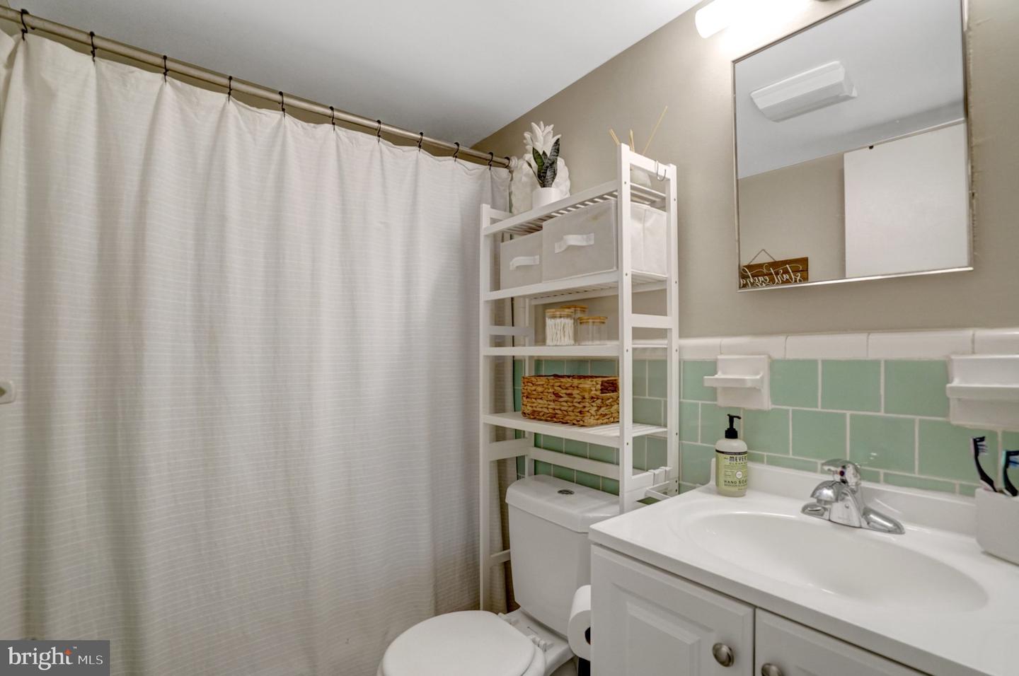 3200 S 28th St #204 Property Photo 18