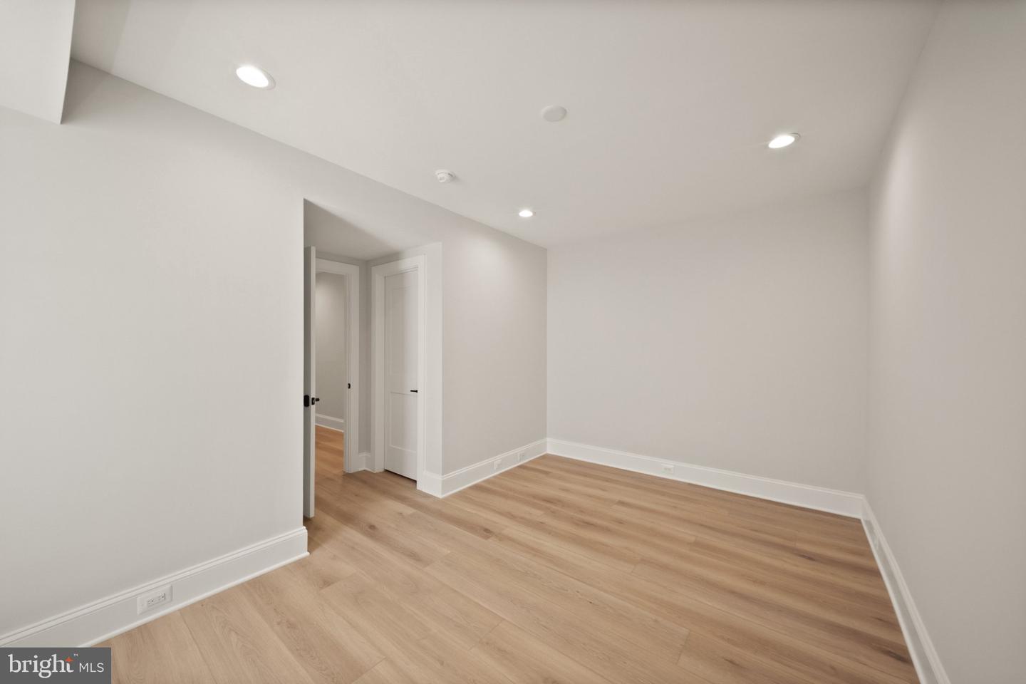 29 E Reed Ave Property Photo 41