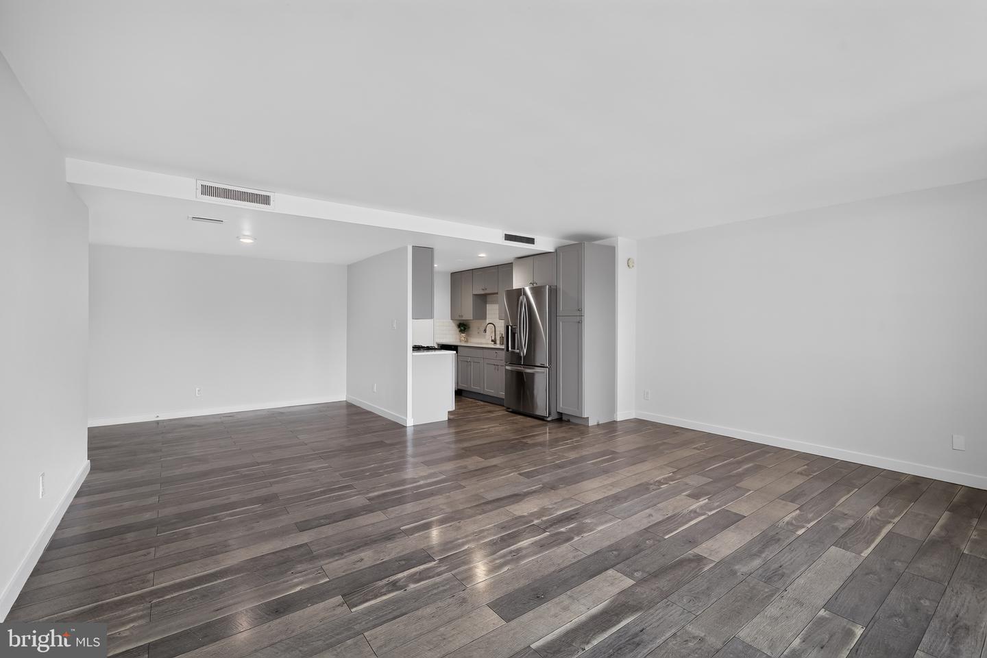 4600 Duke St #403 Property Photo 10
