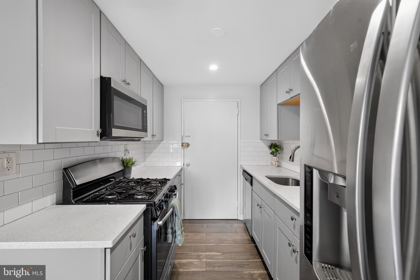 4600 Duke St #403 Property Photo 19