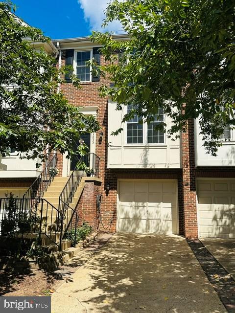 3922 Charles Ave Property Photo 1