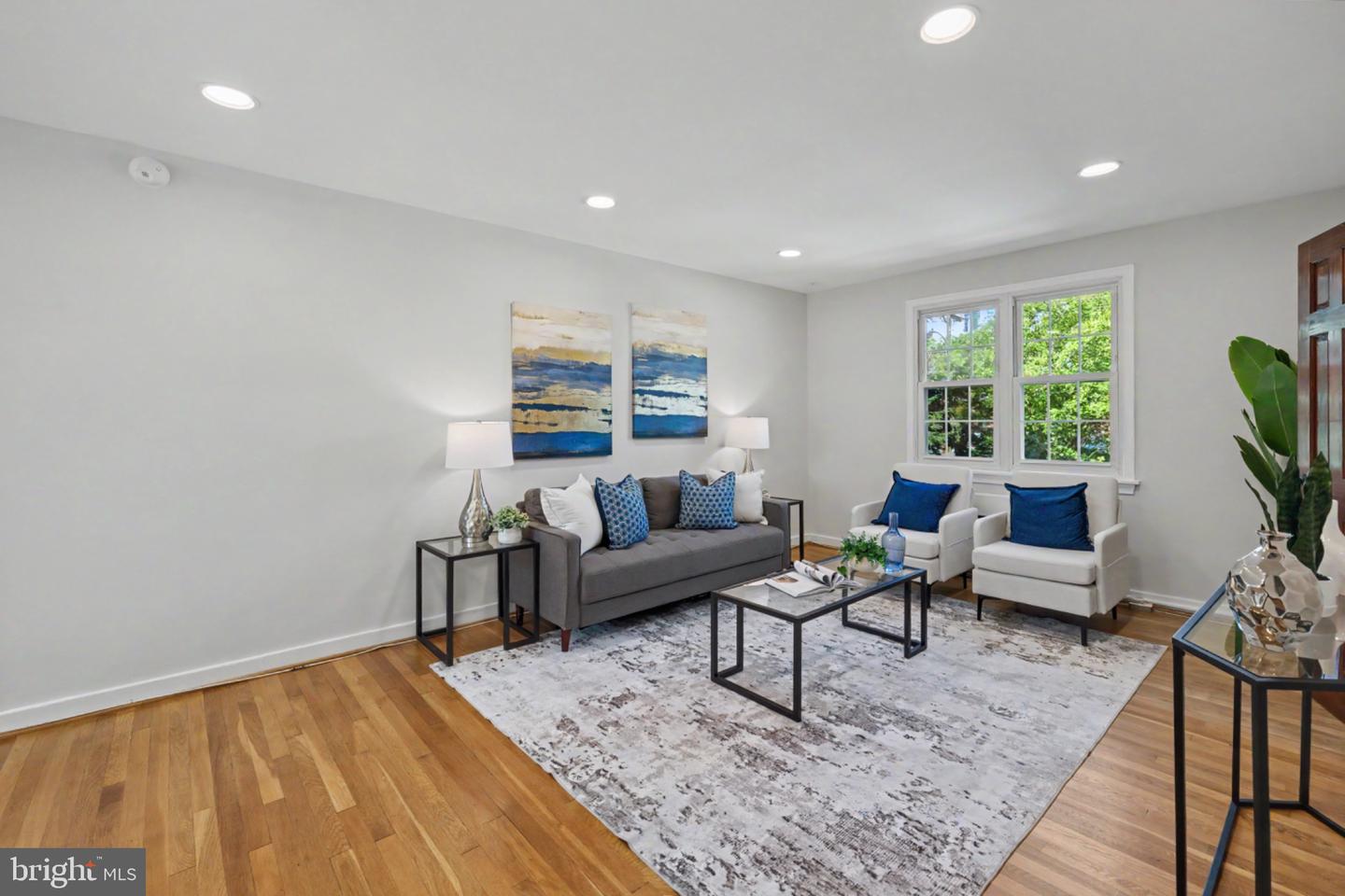3203 Commonwealth Ave #c Property Photo 5