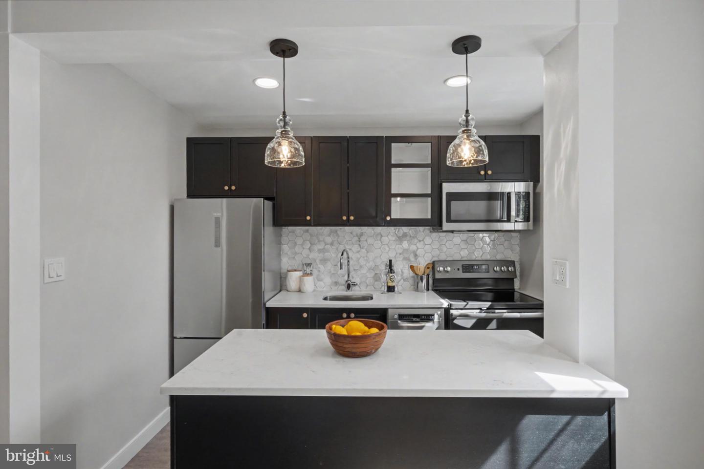 3203 Commonwealth Ave #c Property Photo 14