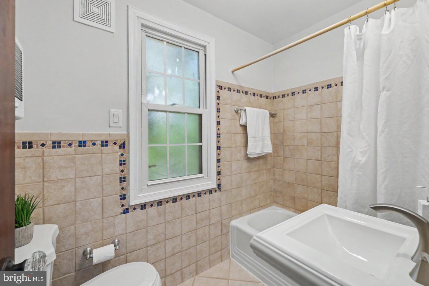 3203 Commonwealth Ave #c Property Photo 20