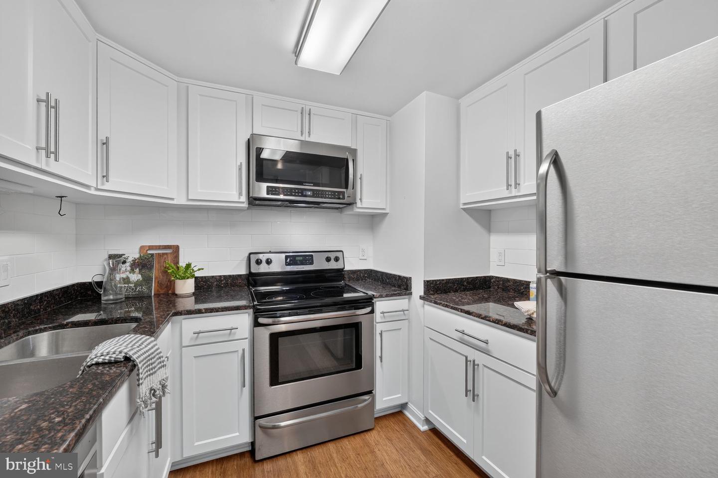 6300 Stevenson Ave #416 Property Photo 6