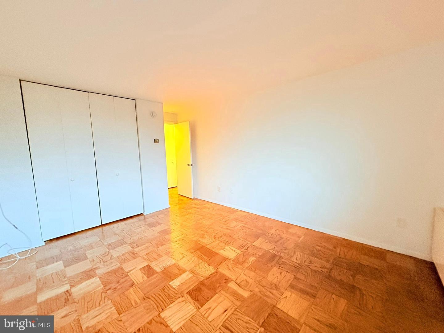 4520 King St #507 Property Photo 10
