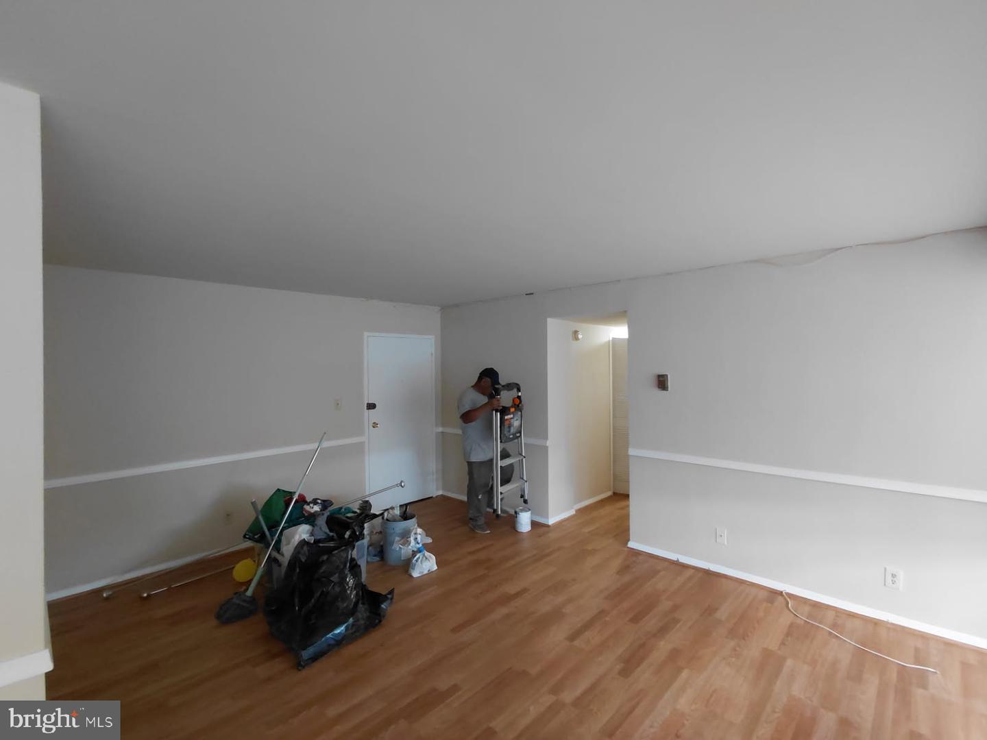401 Armistead St #205 Property Photo 2