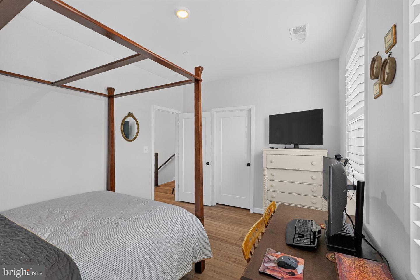 4923 Churchill Mews Property Photo 23