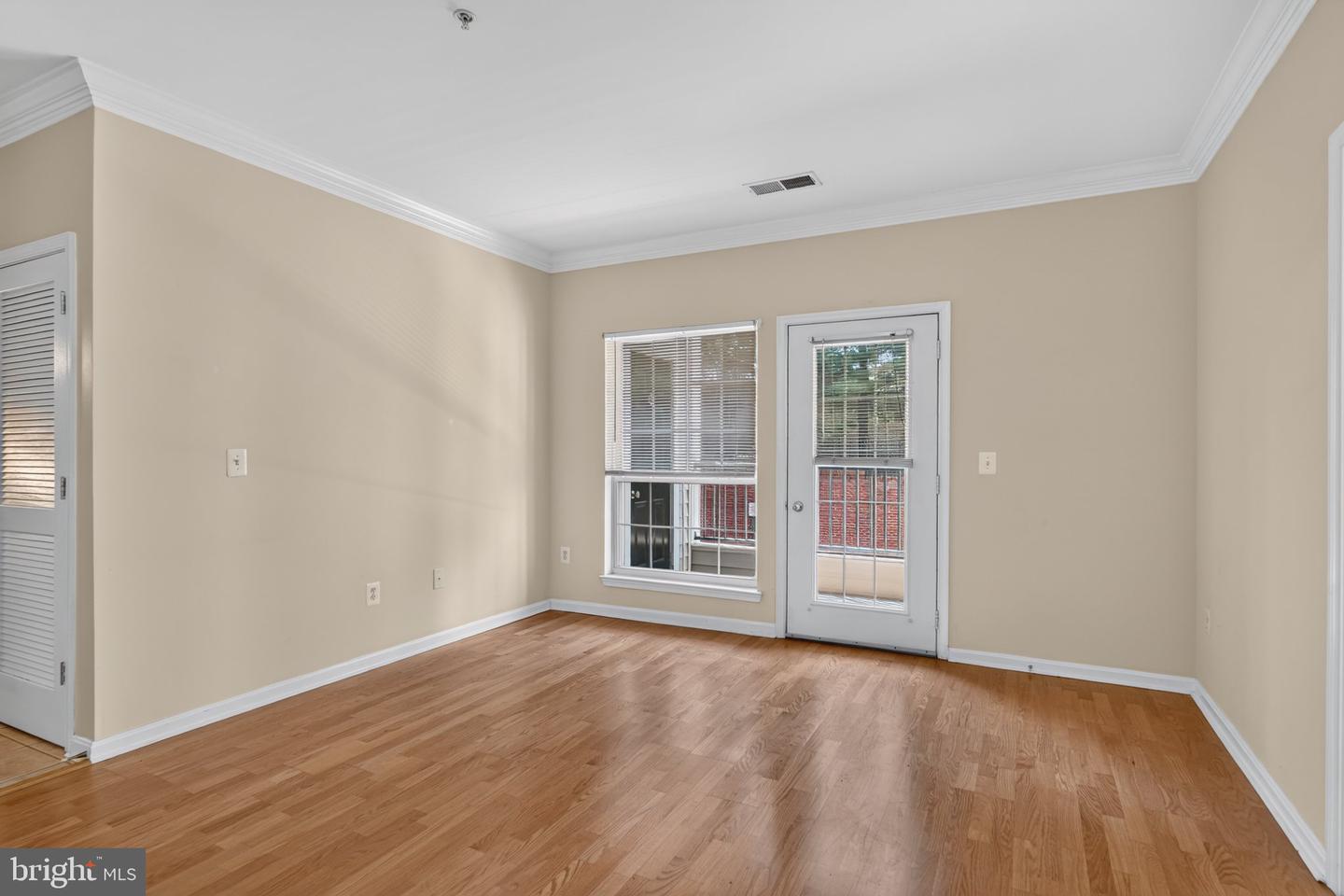 4850 Eisenhower Ave #217 Property Photo 9