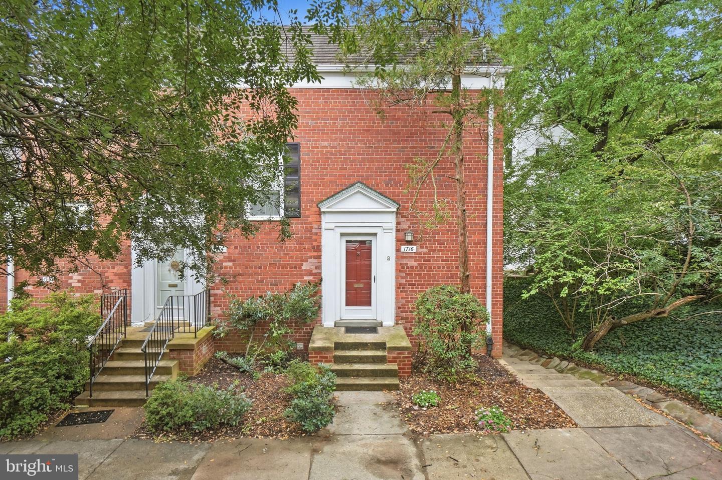 1716 PRESTON RD Property Photo 1