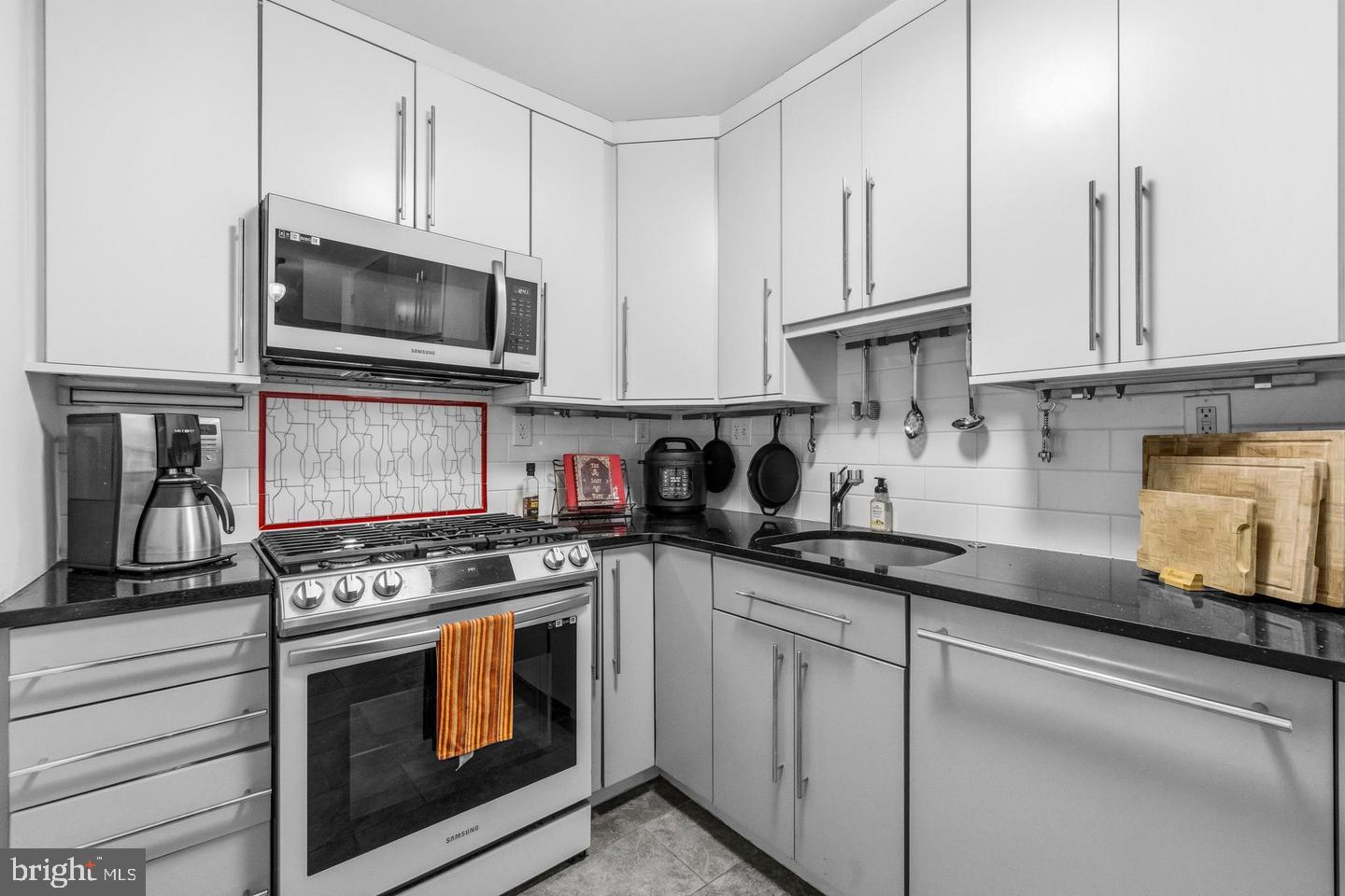 801 N Pitt St #1209 Property Photo 10